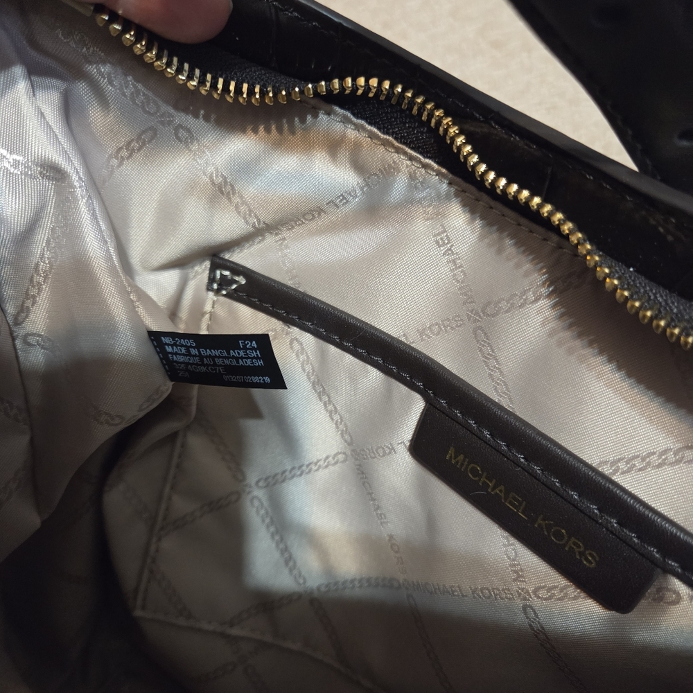 Michael Kors Dark Brown Crocodile-Embossed Shoulder Bag EUC Designer Luxury - Picture 11 of 16